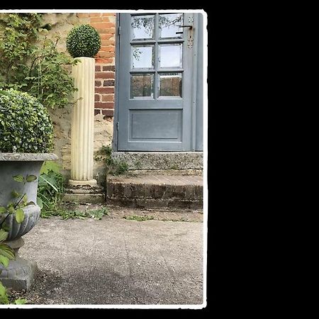 Bed and Breakfast Manoir De Livet Saint-Germain-de-Livet Exterior foto